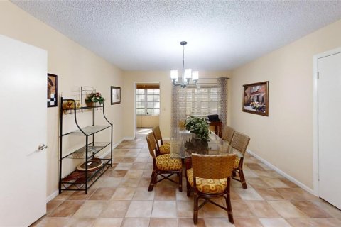 Villa ou maison à louer à Ocala, Floride: 2 chambres, 127.18 m2 № 2421595 - photo 9
