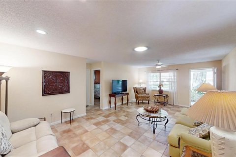 Villa ou maison à louer à Ocala, Floride: 2 chambres, 127.18 m2 № 2421595 - photo 4