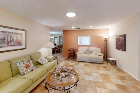 Villa ou maison à louer à Ocala, Floride: 2 chambres, 127.18 m2 № 2421595 - photo 3