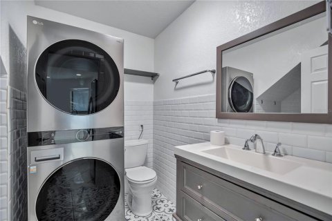 Touwnhouse à vendre à Casselberry, Floride: 2 chambres, 164.25 m2 № 2197005 - photo 14