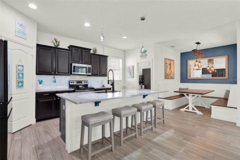 House in Winter Garden, Florida 6 bedrooms, 244.33 sq.m. № 1777026 - photo 13