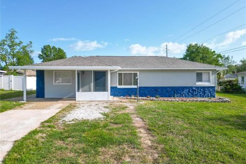 House in Beverly Hills, Florida 3 bedrooms, 133.04 sq.m. № 1918959 - photo 1