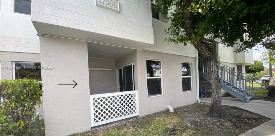 Condo in Hialeah, Florida, 1 bedroom  № 2026399
