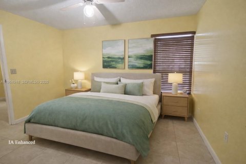 Condo in Hialeah, Florida, 1 bedroom  № 2026399 - photo 6