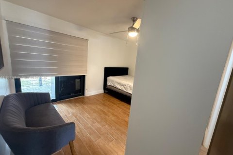 Casa en alquiler en Deerfield Beach, Florida, 3 dormitorios, 106.65 m2 № 1891358 - foto 16