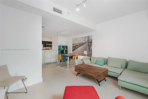 Condominio en venta en Miami Beach, Florida, 2 dormitorios, 95.32 m2 № 1943848 - foto 14