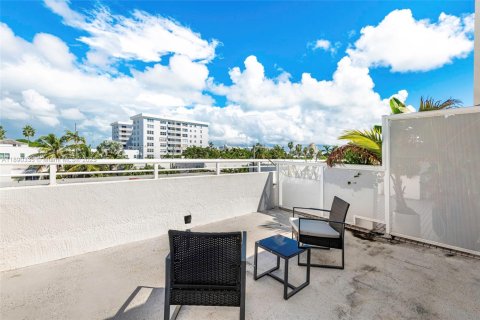 Condominio en venta en Miami Beach, Florida, 2 dormitorios, 95.32 m2 № 1943848 - foto 26