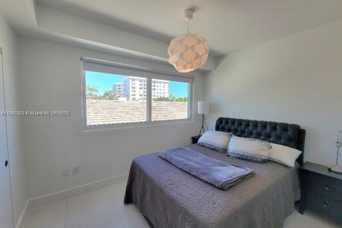 Copropriété à vendre à Miami Beach, Floride: 2 chambres, 95.32 m2 № 1943848 - photo 9