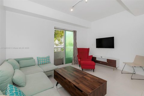 Condominio en venta en Miami Beach, Florida, 2 dormitorios, 95.32 m2 № 1943848 - foto 15