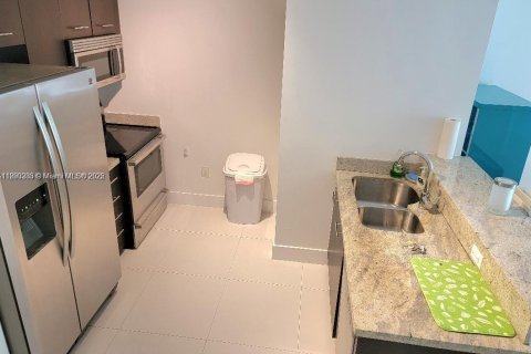 Copropriété à vendre à Miami Beach, Floride: 2 chambres, 95.32 m2 № 1943848 - photo 6
