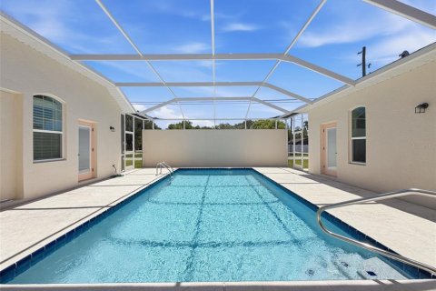 Villa ou maison à vendre à Spring Hill, Floride: 3 chambres, 221.39 m2 № 2148462 - photo 8