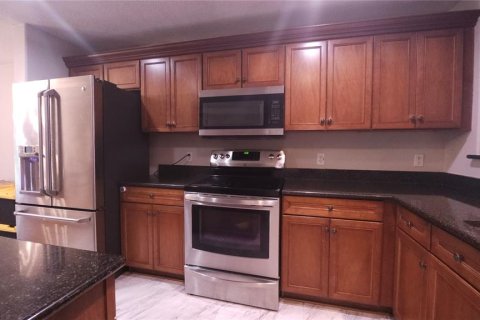 Townhouse in Riverview, Florida 3 bedrooms, 152.36 sq.m. № 1805780 - photo 11