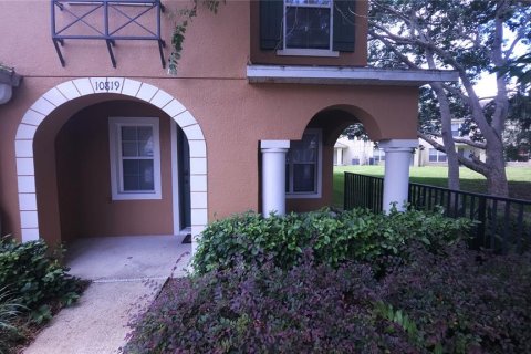 Townhouse in Riverview, Florida 3 bedrooms, 152.36 sq.m. № 1805780 - photo 2