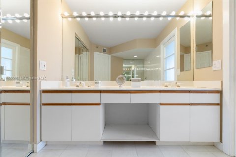 Condominio en venta en Aventura, Florida, 2 dormitorios, 128.21 m2 № 1991867 - foto 23