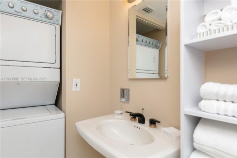 Condominio en venta en Aventura, Florida, 2 dormitorios, 128.21 m2 № 1991867 - foto 30