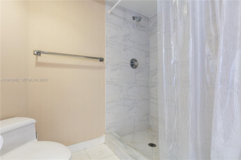 Condominio en venta en Aventura, Florida, 2 dormitorios, 128.21 m2 № 1991867 - foto 25