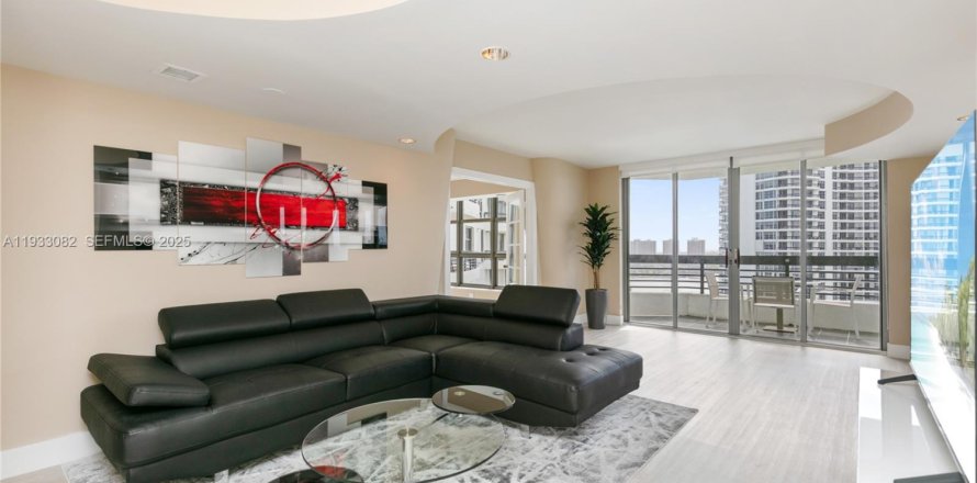 Condominio en Aventura, Florida, 2 dormitorios  № 1991867