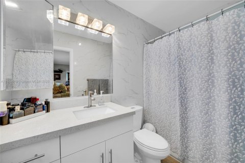 Casa en venta en Pembroke Pines, Florida, 3 dormitorios, 146.6 m2 № 1836589 - foto 27