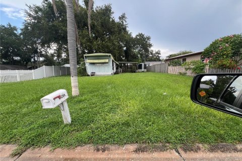 Terreno en venta en Dunedin, Florida № 1918245 - foto 2