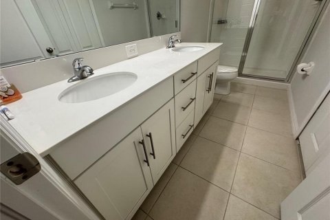 Снять в аренду таунхаус в Клируотер, Флорида 6 комнат, 157.75м2, № 1869736 - фото 18