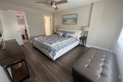 Condominio en venta en Pompano Beach, Florida, 2 dormitorios, 106.84 m2 № 1799359 - foto 11