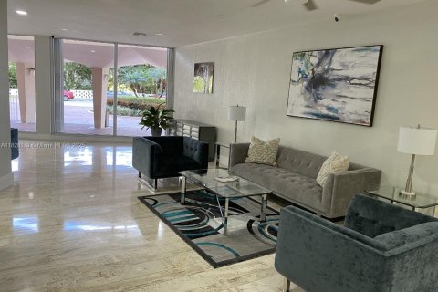 Condominio en venta en Pompano Beach, Florida, 2 dormitorios, 106.84 m2 № 1799359 - foto 28
