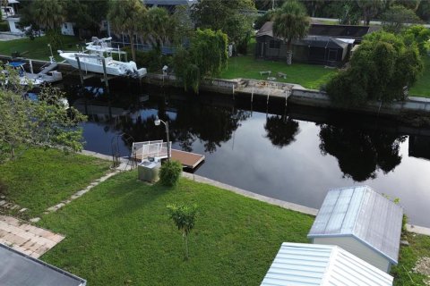 Casa en venta en Crystal River, Florida, 3 dormitorios, 187.76 m2 № 1870801 - foto 13