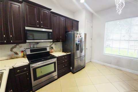 House in Riverview, Florida 4 bedrooms, 172.24 sq.m. № 2102652 - photo 11