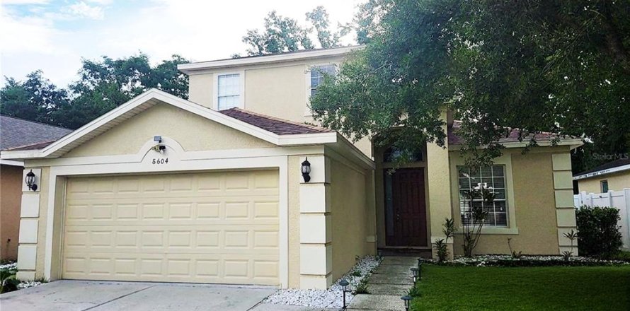 House in Riverview, Florida 4 bedrooms, 172.24 sq.m. № 2102652