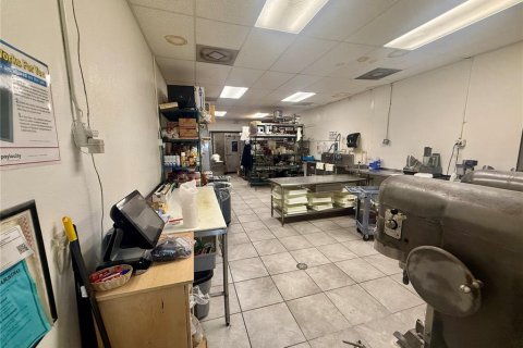 Купить коммерческую недвижимость в Брейдентон, Флорида 154.59м2, № 2214365 - фото 17
