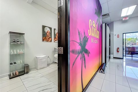 Commercial property in Orlando, Florida 138.33 sq.m. № 1789124 - photo 2