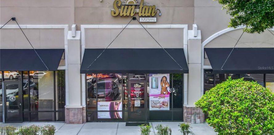 Commercial property in Orlando, Florida 138.33 sq.m. № 1789124