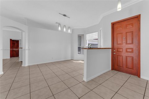 Casa en venta en Hollywood, Florida, 3 dormitorios, 168.52 m2 № 1877670 - foto 3