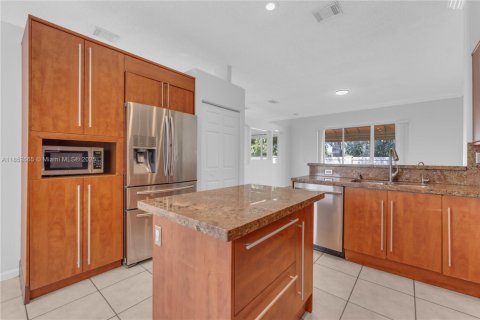 Casa en venta en Hollywood, Florida, 3 dormitorios, 168.52 m2 № 1877670 - foto 9
