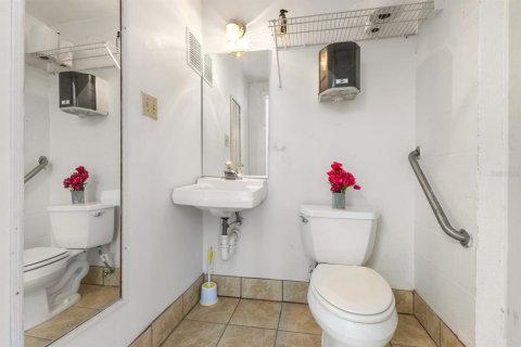 Купить коммерческую недвижимость в Брейдентон, Флорида 4626.53м2, № 1598026 - фото 13