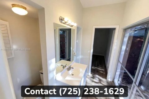 Villa ou maison à louer à Port St. Lucie, Floride: 2 chambres, 98.29 m2 № 2066616 - photo 12