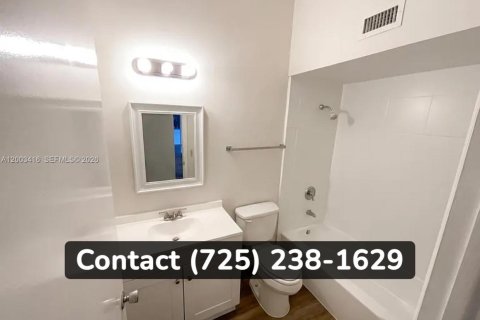 Villa ou maison à louer à Port St. Lucie, Floride: 2 chambres, 98.29 m2 № 2066616 - photo 9