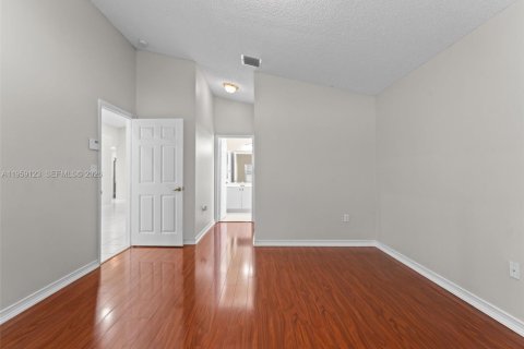 Villa ou maison à vendre à Pembroke Pines, Floride: 3 chambres, 146.23 m2 № 2017865 - photo 24