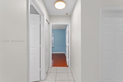 Villa ou maison à vendre à Pembroke Pines, Floride: 3 chambres, 146.23 m2 № 2017865 - photo 9