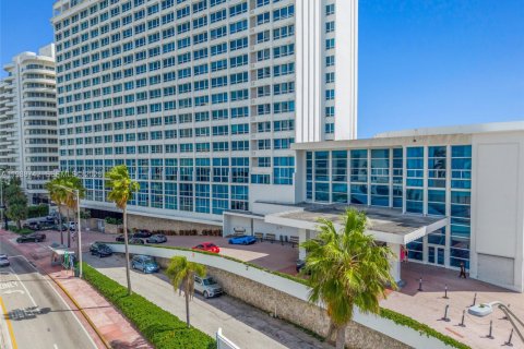 Купить коммерческую недвижимость в Майами-Бич, Флорида № 2051060 - фото 23