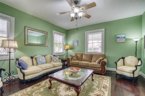 Propiedad comercial en venta en Bradenton, Florida, 461.17 m2 № 2108645 - foto 11