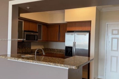 Condo in Coral Gables, Florida, 2 bedrooms  № 2087279 - photo 12