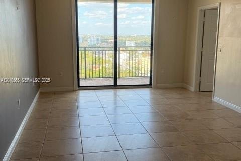 Condo in Coral Gables, Florida, 2 bedrooms  № 2087279 - photo 18