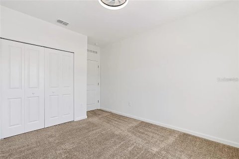 Townhouse in Davenport, Florida 3 bedrooms, 170.38 sq.m. № 2166690 - photo 17