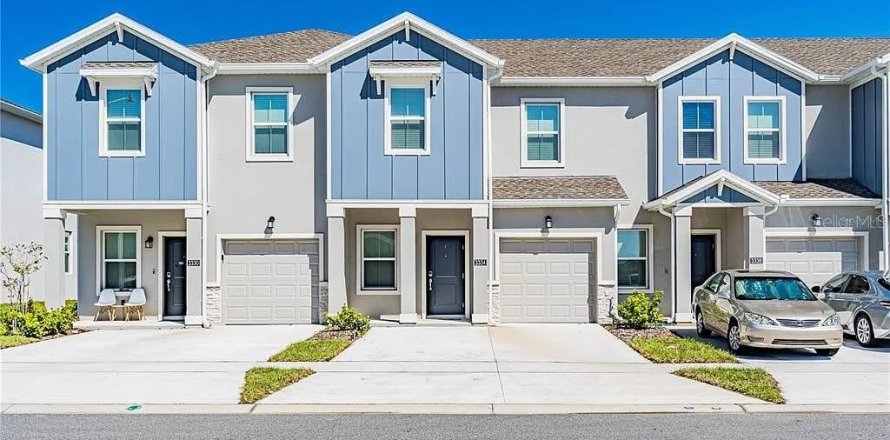 Townhouse in Davenport, Florida 3 bedrooms, 170.38 sq.m. № 2166690