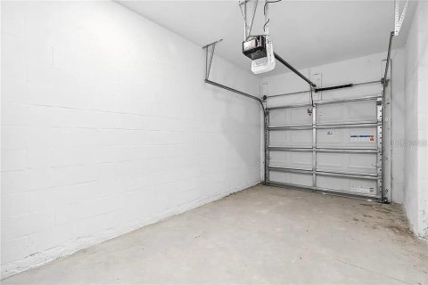 Townhouse in Davenport, Florida 3 bedrooms, 170.38 sq.m. № 2166690 - photo 23