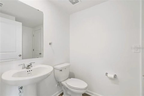 Townhouse in Davenport, Florida 3 bedrooms, 170.38 sq.m. № 2166690 - photo 7