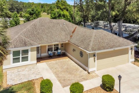 House in Lady Lake, Florida 3 bedrooms, 148.55 sq.m. № 1631416 - photo 5