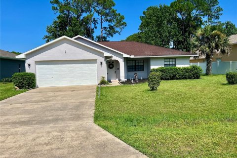 House in Palm Coast, Florida 3 bedrooms, 122.82 sq.m. № 1886930 - photo 1
