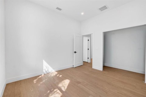 Villa ou maison à louer à Saint Petersburg, Floride: 3 chambres, 182.09 m2 № 2386757 - photo 6